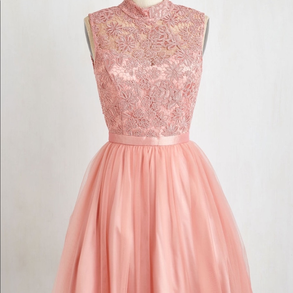 Backless tutu dress